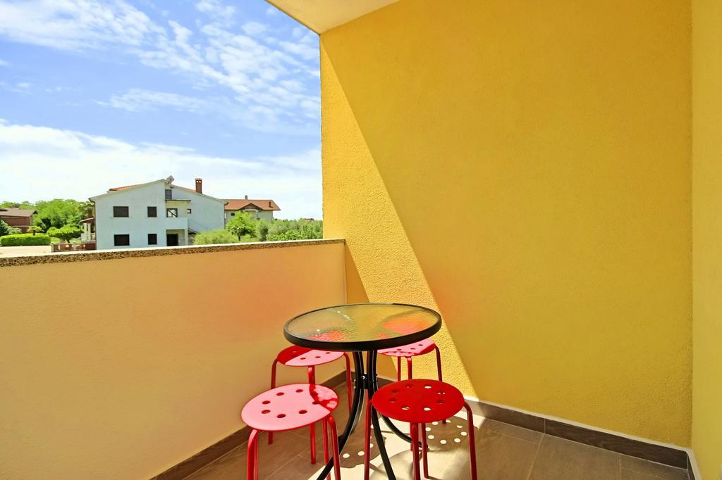 Apartament Finida *